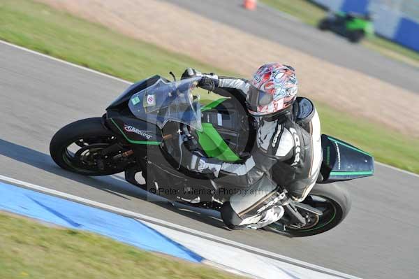 Motorcycle action photographs;Trackday digital images;donington;donington park leicestershire;donington photographs;event digital images;eventdigitalimages;no limits trackday;peter wileman photography;trackday;trackday photos