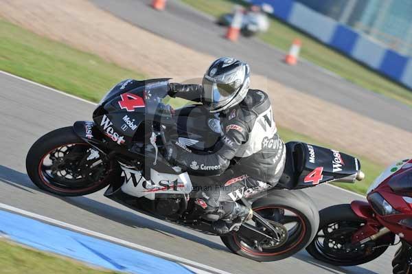 Motorcycle action photographs;Trackday digital images;donington;donington park leicestershire;donington photographs;event digital images;eventdigitalimages;no limits trackday;peter wileman photography;trackday;trackday photos