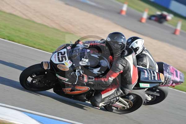 Motorcycle action photographs;Trackday digital images;donington;donington park leicestershire;donington photographs;event digital images;eventdigitalimages;no limits trackday;peter wileman photography;trackday;trackday photos