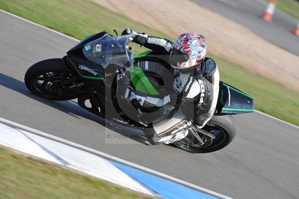 Motorcycle action photographs;Trackday digital images;donington;donington park leicestershire;donington photographs;event digital images;eventdigitalimages;no limits trackday;peter wileman photography;trackday;trackday photos
