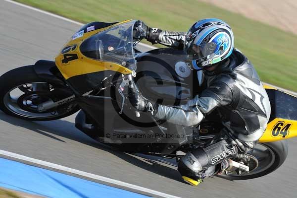 Motorcycle action photographs;Trackday digital images;donington;donington park leicestershire;donington photographs;event digital images;eventdigitalimages;no limits trackday;peter wileman photography;trackday;trackday photos