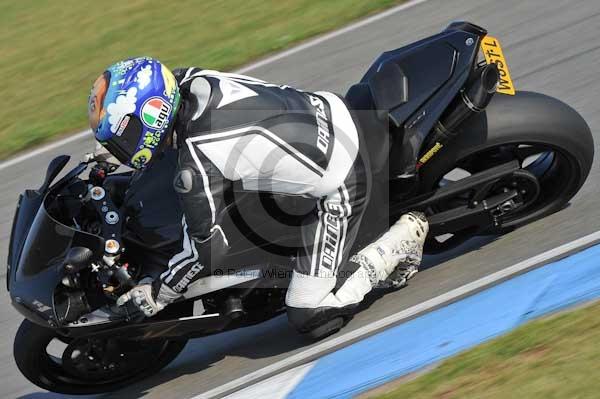 Motorcycle action photographs;Trackday digital images;donington;donington park leicestershire;donington photographs;event digital images;eventdigitalimages;no limits trackday;peter wileman photography;trackday;trackday photos