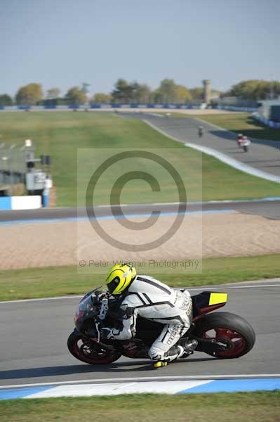 Motorcycle action photographs;Trackday digital images;donington;donington park leicestershire;donington photographs;event digital images;eventdigitalimages;no limits trackday;peter wileman photography;trackday;trackday photos