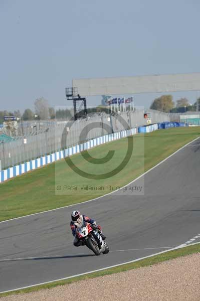 Motorcycle action photographs;Trackday digital images;donington;donington park leicestershire;donington photographs;event digital images;eventdigitalimages;no limits trackday;peter wileman photography;trackday;trackday photos