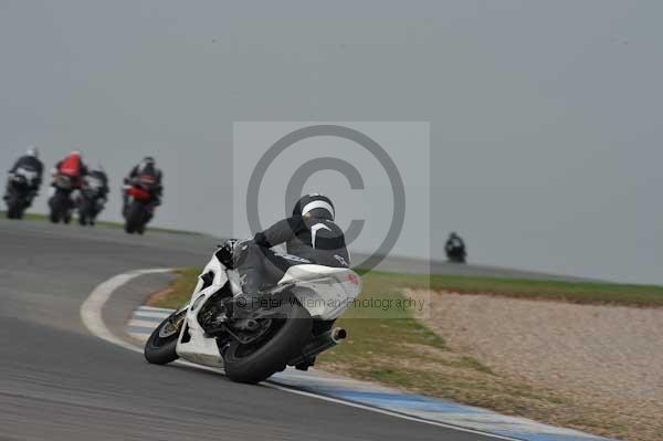 Motorcycle action photographs;Trackday digital images;donington;donington park leicestershire;donington photographs;event digital images;eventdigitalimages;no limits trackday;peter wileman photography;trackday;trackday photos