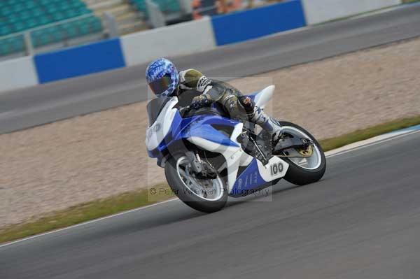 Motorcycle action photographs;Trackday digital images;donington;donington park leicestershire;donington photographs;event digital images;eventdigitalimages;no limits trackday;peter wileman photography;trackday;trackday photos