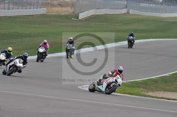 Motorcycle action photographs;Trackday digital images;donington;donington park leicestershire;donington photographs;event digital images;eventdigitalimages;no limits trackday;peter wileman photography;trackday;trackday photos