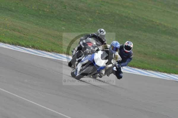 Motorcycle action photographs;Trackday digital images;donington;donington park leicestershire;donington photographs;event digital images;eventdigitalimages;no limits trackday;peter wileman photography;trackday;trackday photos