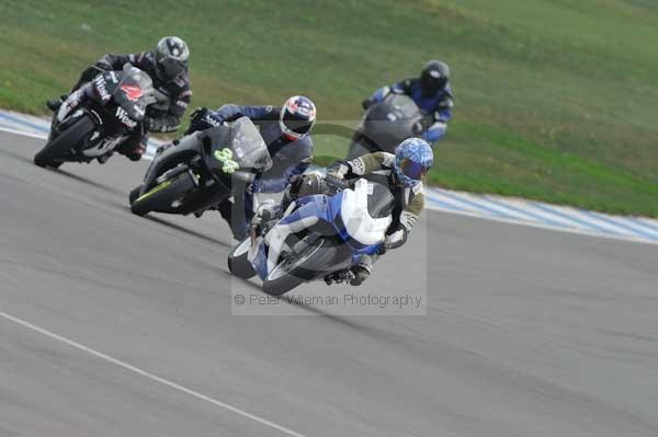 Motorcycle action photographs;Trackday digital images;donington;donington park leicestershire;donington photographs;event digital images;eventdigitalimages;no limits trackday;peter wileman photography;trackday;trackday photos