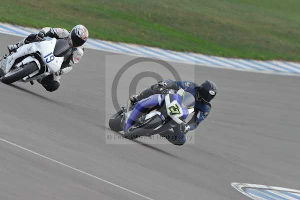 Motorcycle action photographs;Trackday digital images;donington;donington park leicestershire;donington photographs;event digital images;eventdigitalimages;no limits trackday;peter wileman photography;trackday;trackday photos