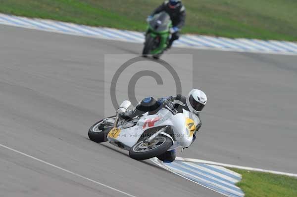 Motorcycle action photographs;Trackday digital images;donington;donington park leicestershire;donington photographs;event digital images;eventdigitalimages;no limits trackday;peter wileman photography;trackday;trackday photos