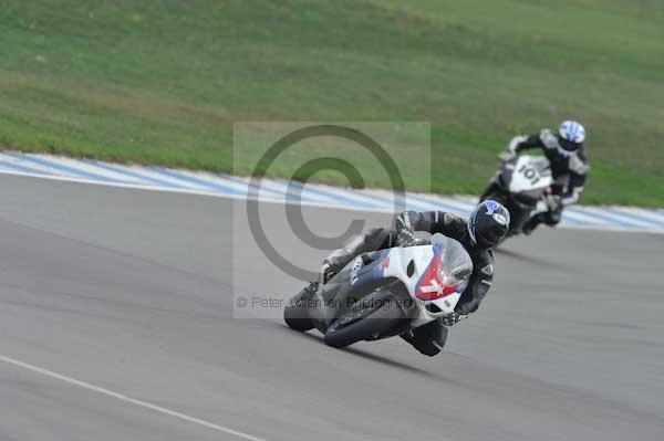 Motorcycle action photographs;Trackday digital images;donington;donington park leicestershire;donington photographs;event digital images;eventdigitalimages;no limits trackday;peter wileman photography;trackday;trackday photos