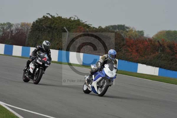 Motorcycle action photographs;Trackday digital images;donington;donington park leicestershire;donington photographs;event digital images;eventdigitalimages;no limits trackday;peter wileman photography;trackday;trackday photos