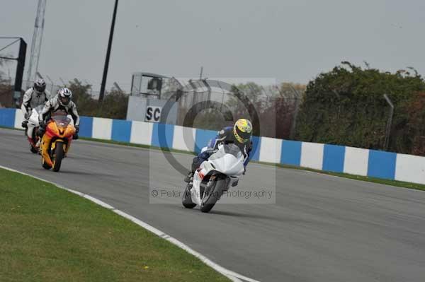 Motorcycle action photographs;Trackday digital images;donington;donington park leicestershire;donington photographs;event digital images;eventdigitalimages;no limits trackday;peter wileman photography;trackday;trackday photos