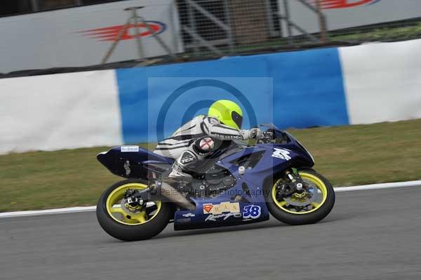 Motorcycle action photographs;Trackday digital images;donington;donington park leicestershire;donington photographs;event digital images;eventdigitalimages;no limits trackday;peter wileman photography;trackday;trackday photos