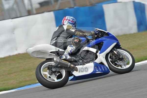 Motorcycle action photographs;Trackday digital images;donington;donington park leicestershire;donington photographs;event digital images;eventdigitalimages;no limits trackday;peter wileman photography;trackday;trackday photos