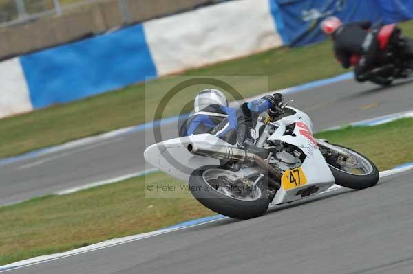 Motorcycle action photographs;Trackday digital images;donington;donington park leicestershire;donington photographs;event digital images;eventdigitalimages;no limits trackday;peter wileman photography;trackday;trackday photos