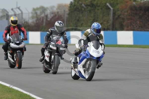 Motorcycle action photographs;Trackday digital images;donington;donington park leicestershire;donington photographs;event digital images;eventdigitalimages;no limits trackday;peter wileman photography;trackday;trackday photos