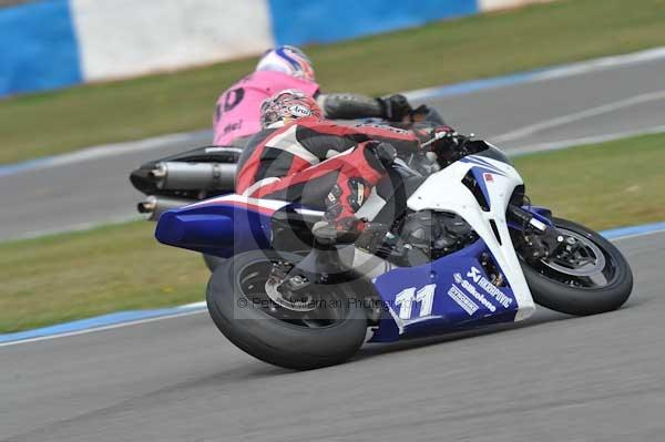 Motorcycle action photographs;Trackday digital images;donington;donington park leicestershire;donington photographs;event digital images;eventdigitalimages;no limits trackday;peter wileman photography;trackday;trackday photos