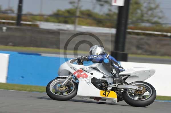 Motorcycle action photographs;Trackday digital images;donington;donington park leicestershire;donington photographs;event digital images;eventdigitalimages;no limits trackday;peter wileman photography;trackday;trackday photos