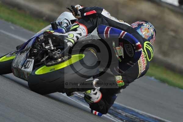 Motorcycle action photographs;Trackday digital images;donington;donington park leicestershire;donington photographs;event digital images;eventdigitalimages;no limits trackday;peter wileman photography;trackday;trackday photos