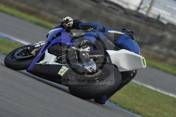 Motorcycle action photographs;Trackday digital images;donington;donington park leicestershire;donington photographs;event digital images;eventdigitalimages;no limits trackday;peter wileman photography;trackday;trackday photos