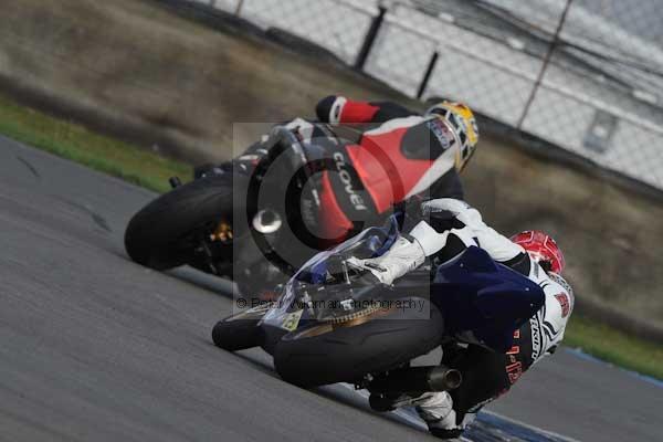 Motorcycle action photographs;Trackday digital images;donington;donington park leicestershire;donington photographs;event digital images;eventdigitalimages;no limits trackday;peter wileman photography;trackday;trackday photos