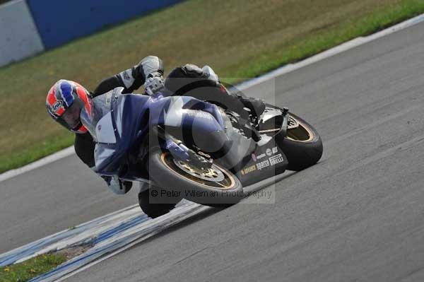 Motorcycle action photographs;Trackday digital images;donington;donington park leicestershire;donington photographs;event digital images;eventdigitalimages;no limits trackday;peter wileman photography;trackday;trackday photos