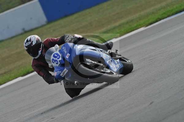Motorcycle action photographs;Trackday digital images;donington;donington park leicestershire;donington photographs;event digital images;eventdigitalimages;no limits trackday;peter wileman photography;trackday;trackday photos