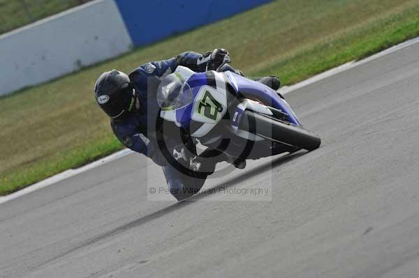 Motorcycle action photographs;Trackday digital images;donington;donington park leicestershire;donington photographs;event digital images;eventdigitalimages;no limits trackday;peter wileman photography;trackday;trackday photos