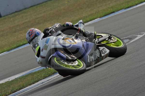 Motorcycle action photographs;Trackday digital images;donington;donington park leicestershire;donington photographs;event digital images;eventdigitalimages;no limits trackday;peter wileman photography;trackday;trackday photos