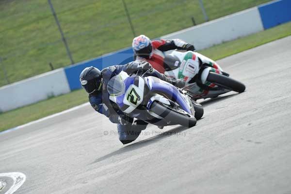 Motorcycle action photographs;Trackday digital images;donington;donington park leicestershire;donington photographs;event digital images;eventdigitalimages;no limits trackday;peter wileman photography;trackday;trackday photos
