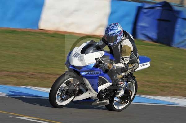 Motorcycle action photographs;Trackday digital images;donington;donington park leicestershire;donington photographs;event digital images;eventdigitalimages;no limits trackday;peter wileman photography;trackday;trackday photos