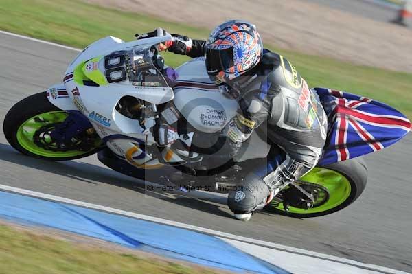 Motorcycle action photographs;Trackday digital images;donington;donington park leicestershire;donington photographs;event digital images;eventdigitalimages;no limits trackday;peter wileman photography;trackday;trackday photos