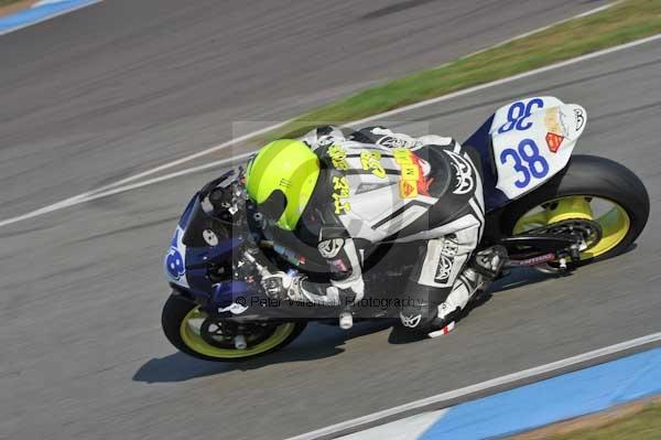 Motorcycle action photographs;Trackday digital images;donington;donington park leicestershire;donington photographs;event digital images;eventdigitalimages;no limits trackday;peter wileman photography;trackday;trackday photos
