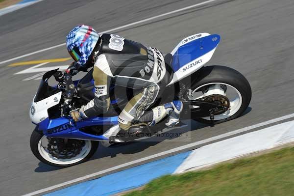 Motorcycle action photographs;Trackday digital images;donington;donington park leicestershire;donington photographs;event digital images;eventdigitalimages;no limits trackday;peter wileman photography;trackday;trackday photos