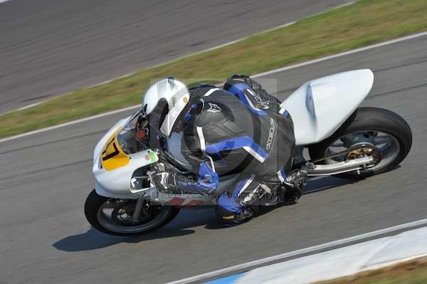 Motorcycle action photographs;Trackday digital images;donington;donington park leicestershire;donington photographs;event digital images;eventdigitalimages;no limits trackday;peter wileman photography;trackday;trackday photos