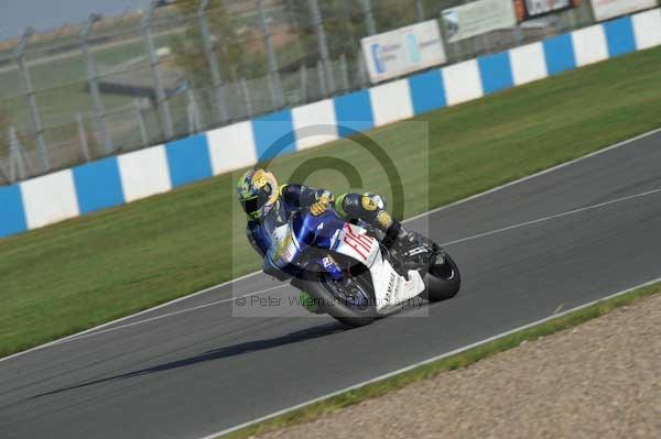 Motorcycle action photographs;Trackday digital images;donington;donington park leicestershire;donington photographs;event digital images;eventdigitalimages;no limits trackday;peter wileman photography;trackday;trackday photos