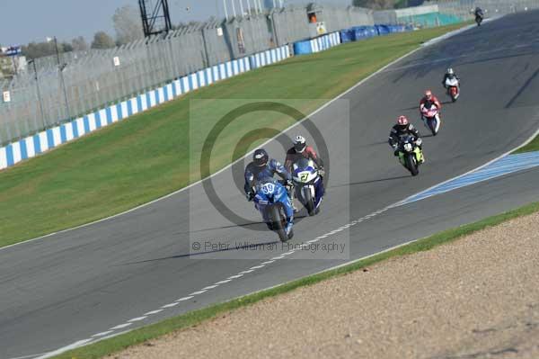 Motorcycle action photographs;Trackday digital images;donington;donington park leicestershire;donington photographs;event digital images;eventdigitalimages;no limits trackday;peter wileman photography;trackday;trackday photos