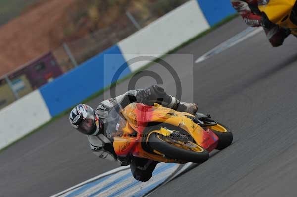 Motorcycle action photographs;Trackday digital images;donington;donington park leicestershire;donington photographs;event digital images;eventdigitalimages;no limits trackday;peter wileman photography;trackday;trackday photos