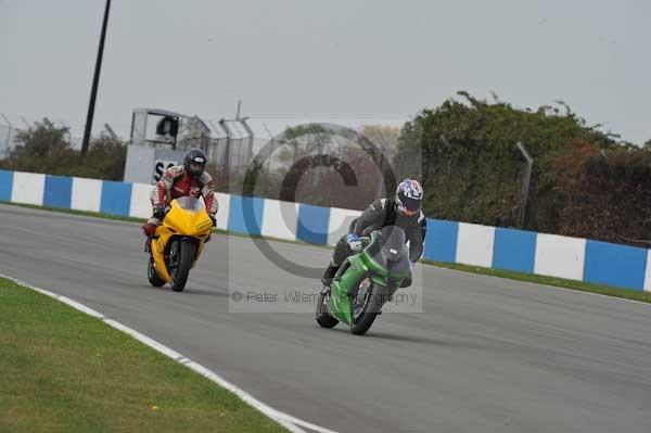 Motorcycle action photographs;Trackday digital images;donington;donington park leicestershire;donington photographs;event digital images;eventdigitalimages;no limits trackday;peter wileman photography;trackday;trackday photos