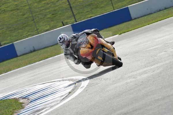 Motorcycle action photographs;Trackday digital images;donington;donington park leicestershire;donington photographs;event digital images;eventdigitalimages;no limits trackday;peter wileman photography;trackday;trackday photos