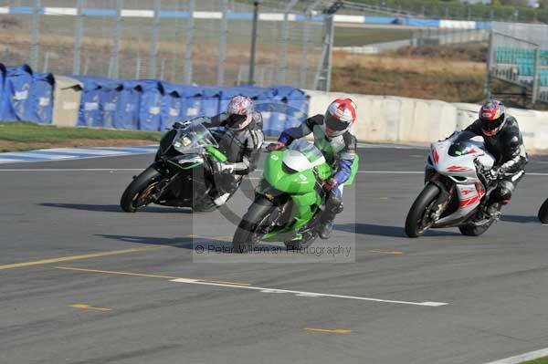 Motorcycle action photographs;Trackday digital images;donington;donington park leicestershire;donington photographs;event digital images;eventdigitalimages;no limits trackday;peter wileman photography;trackday;trackday photos