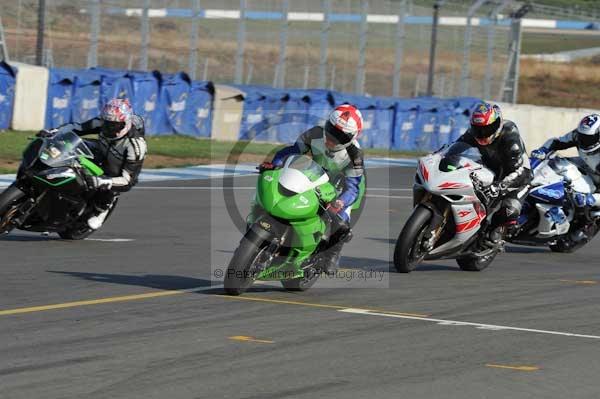 Motorcycle action photographs;Trackday digital images;donington;donington park leicestershire;donington photographs;event digital images;eventdigitalimages;no limits trackday;peter wileman photography;trackday;trackday photos