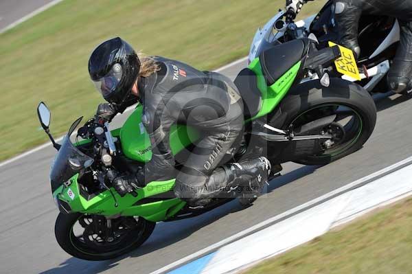 Motorcycle action photographs;Trackday digital images;donington;donington park leicestershire;donington photographs;event digital images;eventdigitalimages;no limits trackday;peter wileman photography;trackday;trackday photos