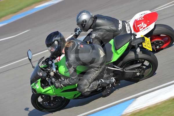 Motorcycle action photographs;Trackday digital images;donington;donington park leicestershire;donington photographs;event digital images;eventdigitalimages;no limits trackday;peter wileman photography;trackday;trackday photos
