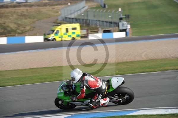 Motorcycle action photographs;Trackday digital images;donington;donington park leicestershire;donington photographs;event digital images;eventdigitalimages;no limits trackday;peter wileman photography;trackday;trackday photos