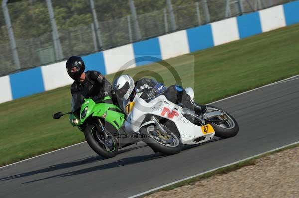 Motorcycle action photographs;Trackday digital images;donington;donington park leicestershire;donington photographs;event digital images;eventdigitalimages;no limits trackday;peter wileman photography;trackday;trackday photos