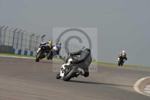 Motorcycle action photographs;Trackday digital images;donington;donington park leicestershire;donington photographs;event digital images;eventdigitalimages;no limits trackday;peter wileman photography;trackday;trackday photos