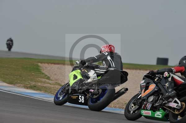 Motorcycle action photographs;Trackday digital images;donington;donington park leicestershire;donington photographs;event digital images;eventdigitalimages;no limits trackday;peter wileman photography;trackday;trackday photos